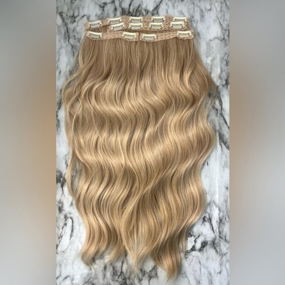 20 IN VOLUMIZING WEFT CLIP IN SET LIGHT BLONDE CURLY WAVE HAIR EXTENSION SET - Picture 3 of 7